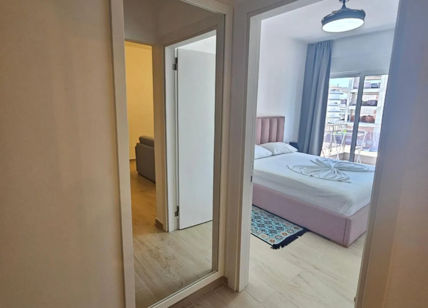 Jusal Sea View Apartment Sarandë