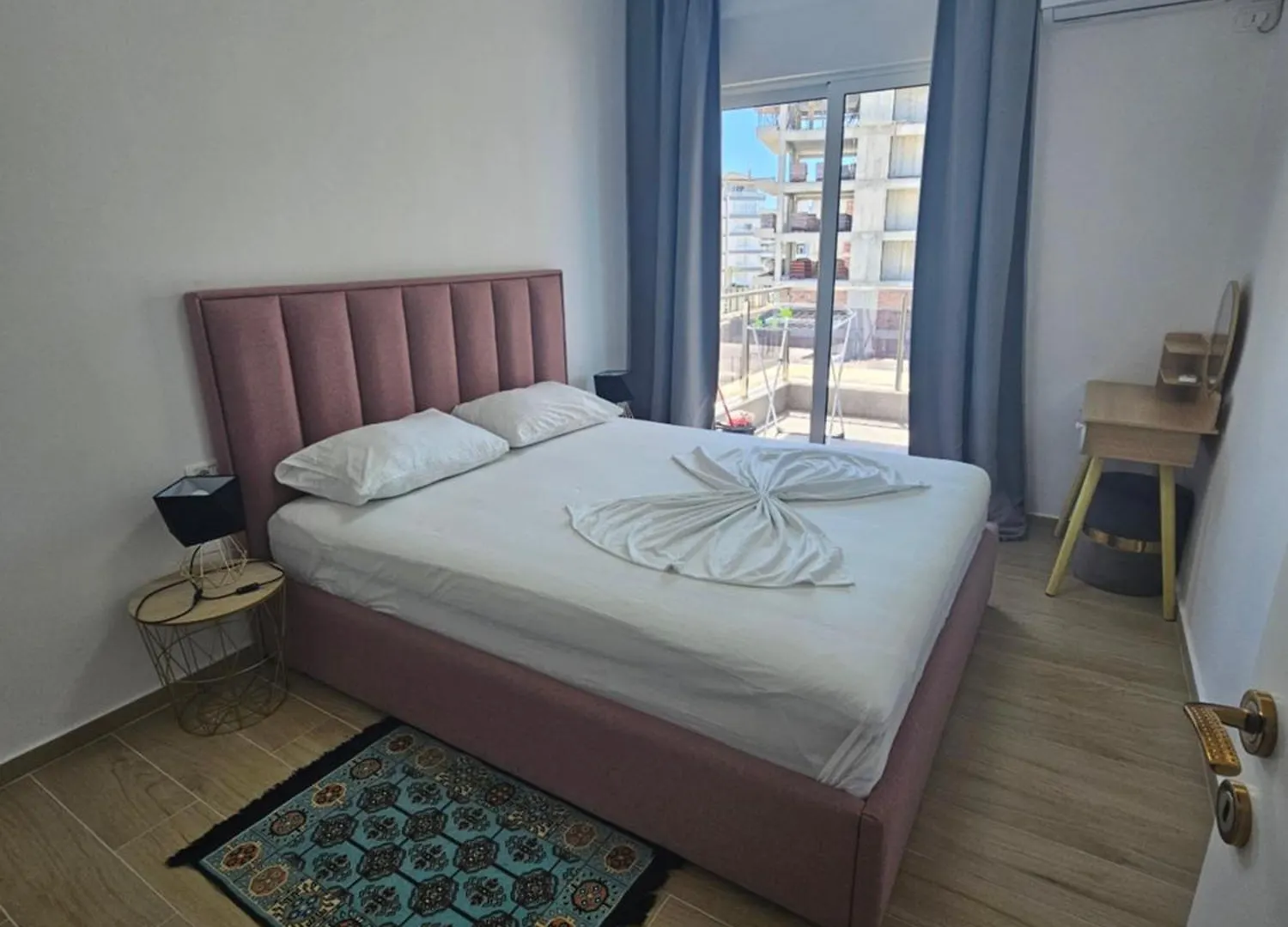 Jusal Sea View Apartment Sarandë