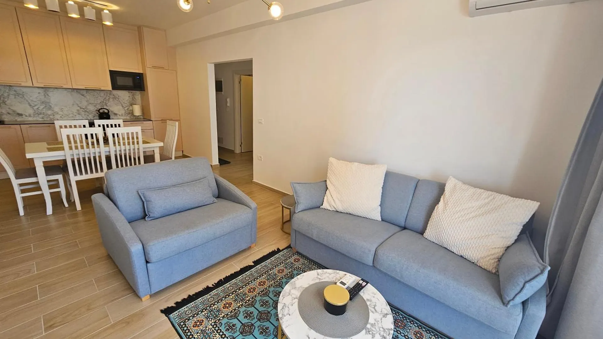 Jusal Sea View Apartment Sarandë